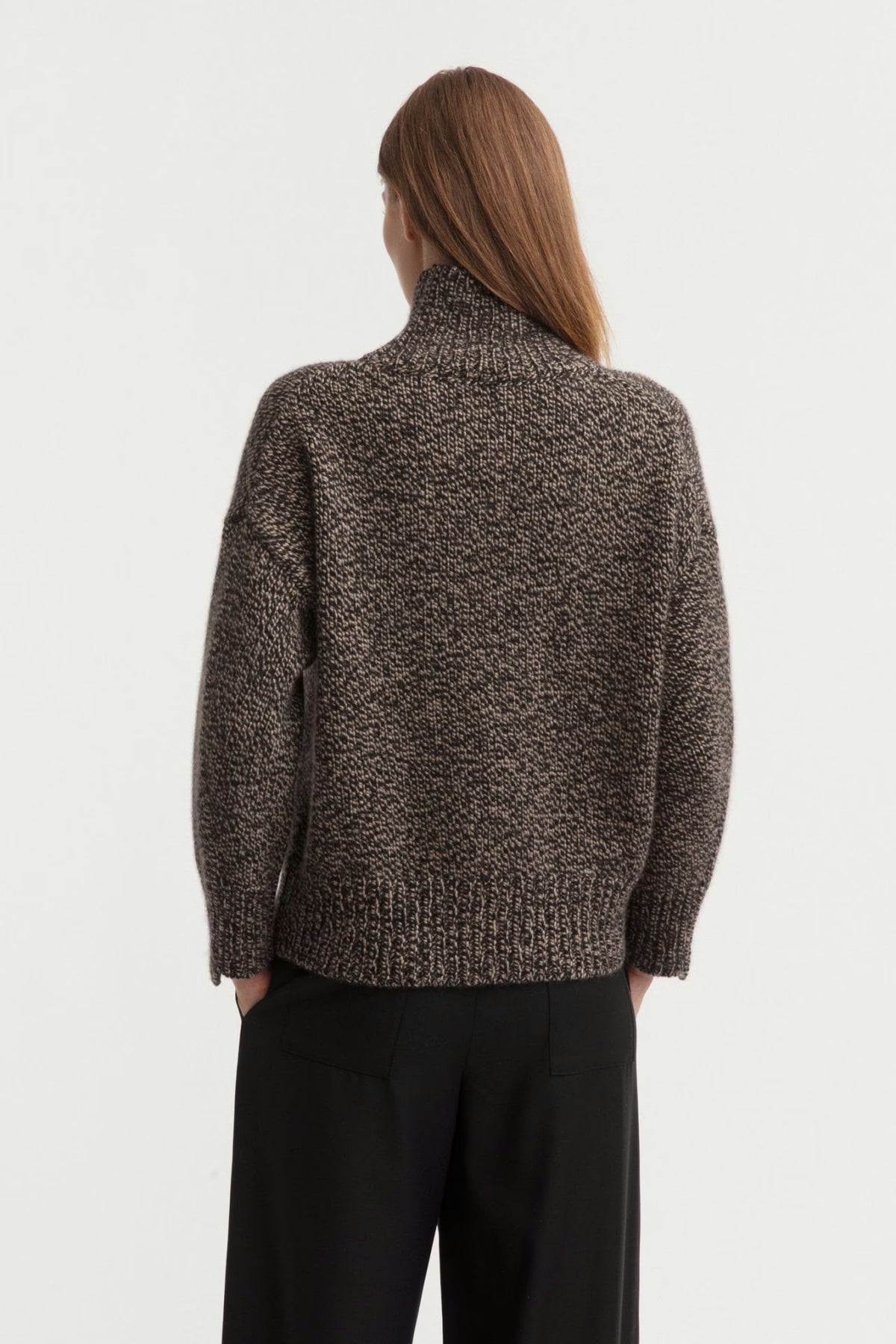 Malvina Pullover – Markanter Rollkragen