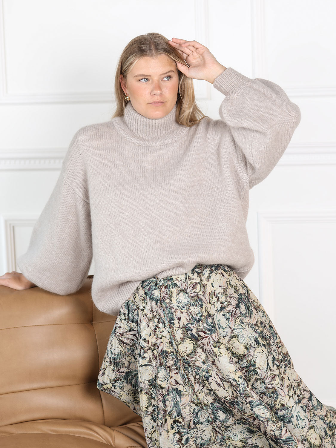 Naomi – Strickpullover mit Stehkragen