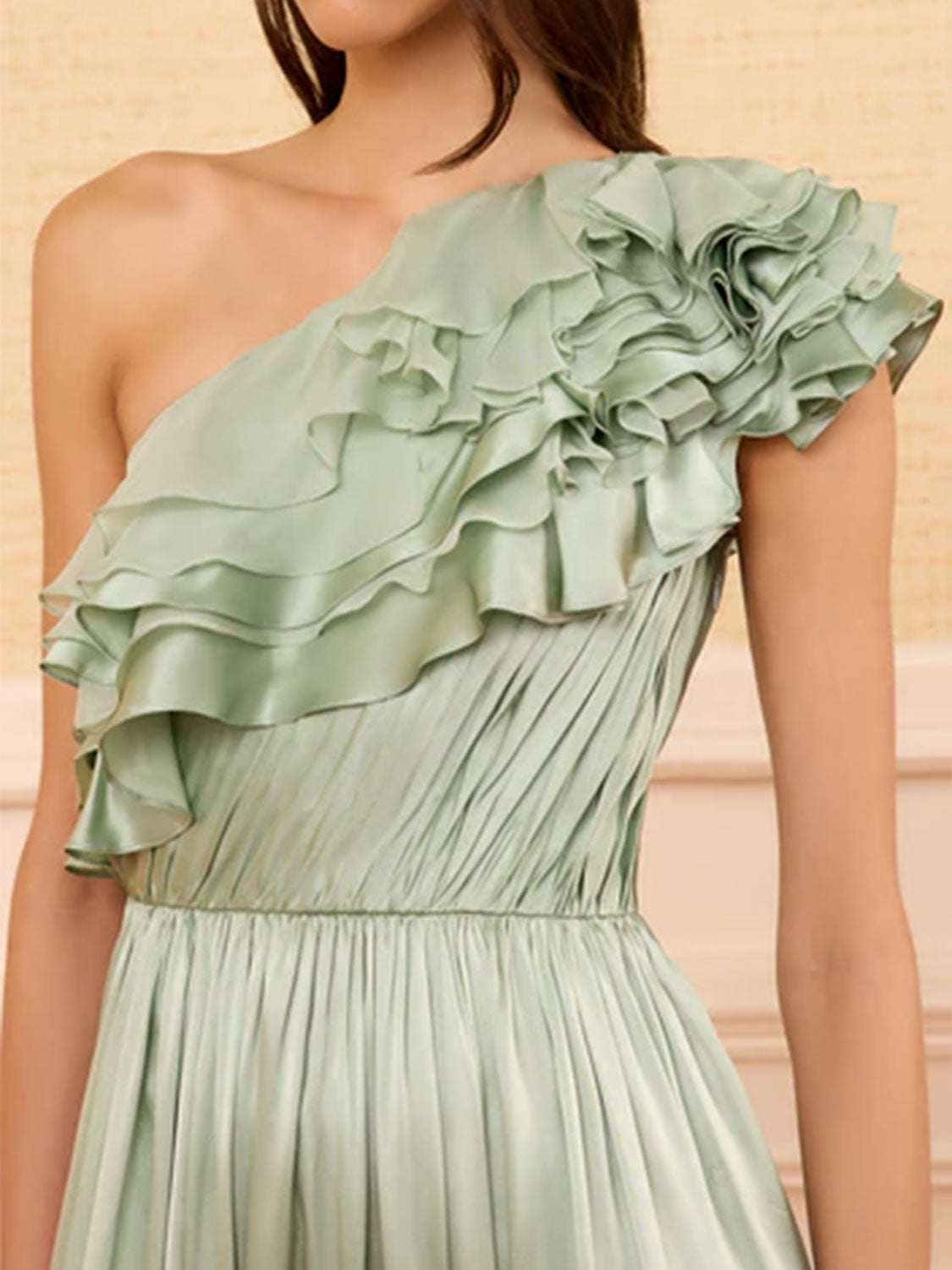Avalina Kleid mit Blütenapplikation