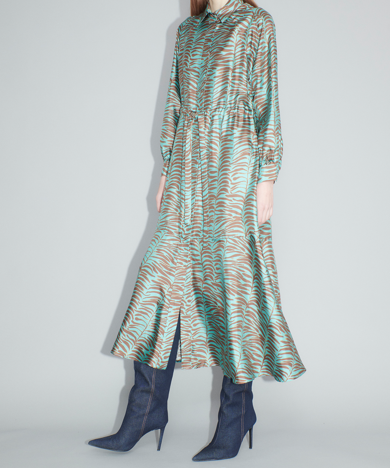 Gemustertes Maxikleid aus Seide