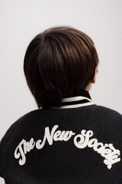 Leo Bomber – College-Look mit Journey-Stickerei