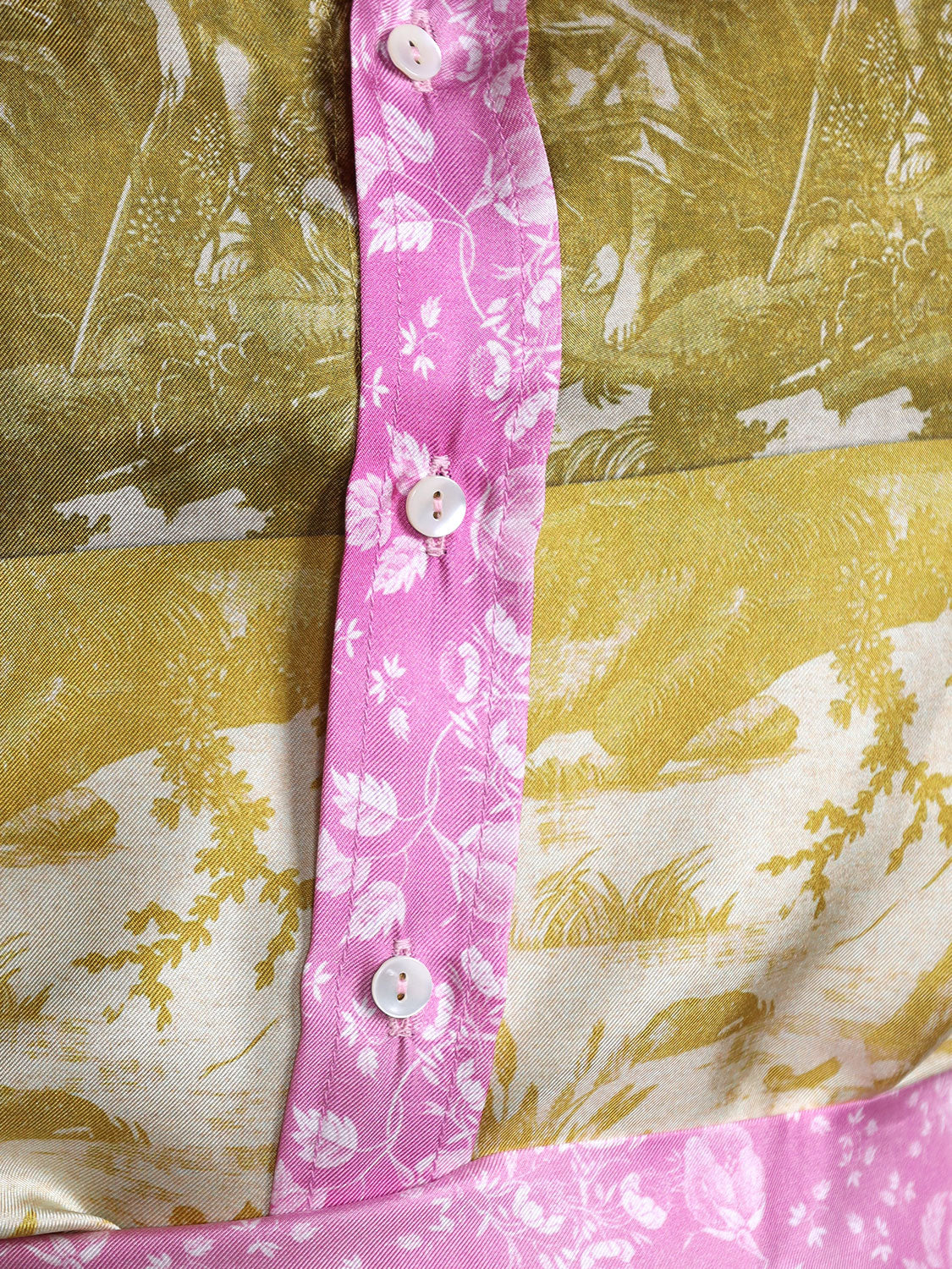 Aloe – Seiden-Bluse mit floralem Muster