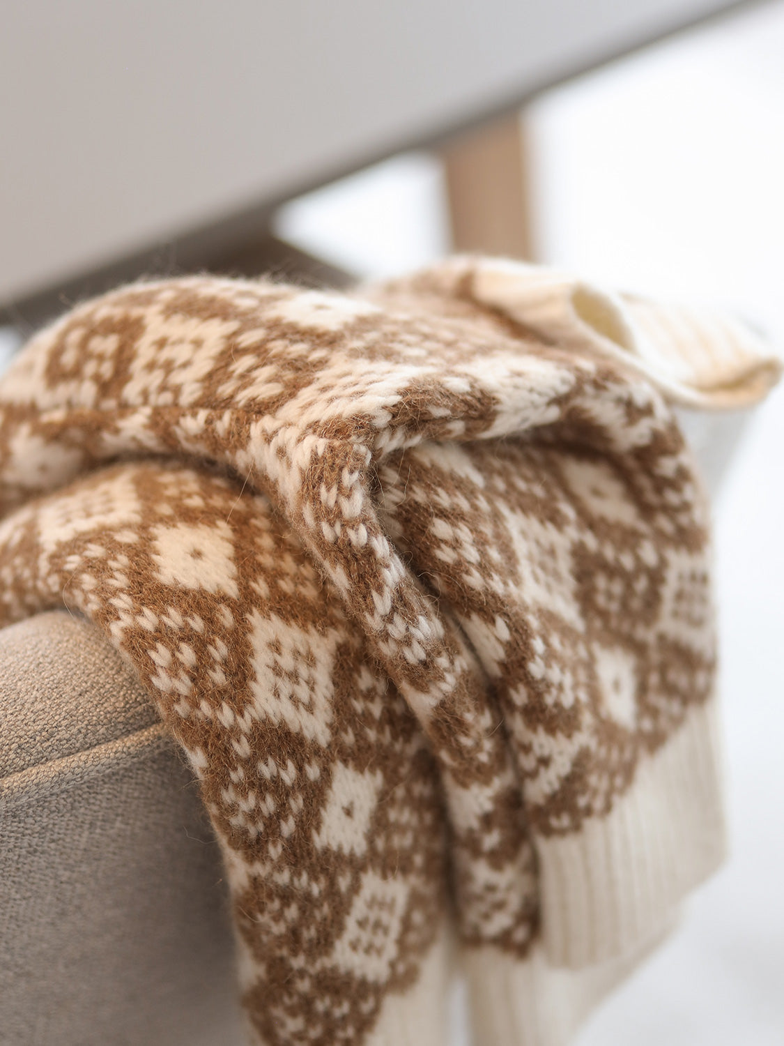 Soft Graphics – Jacquard Pullover