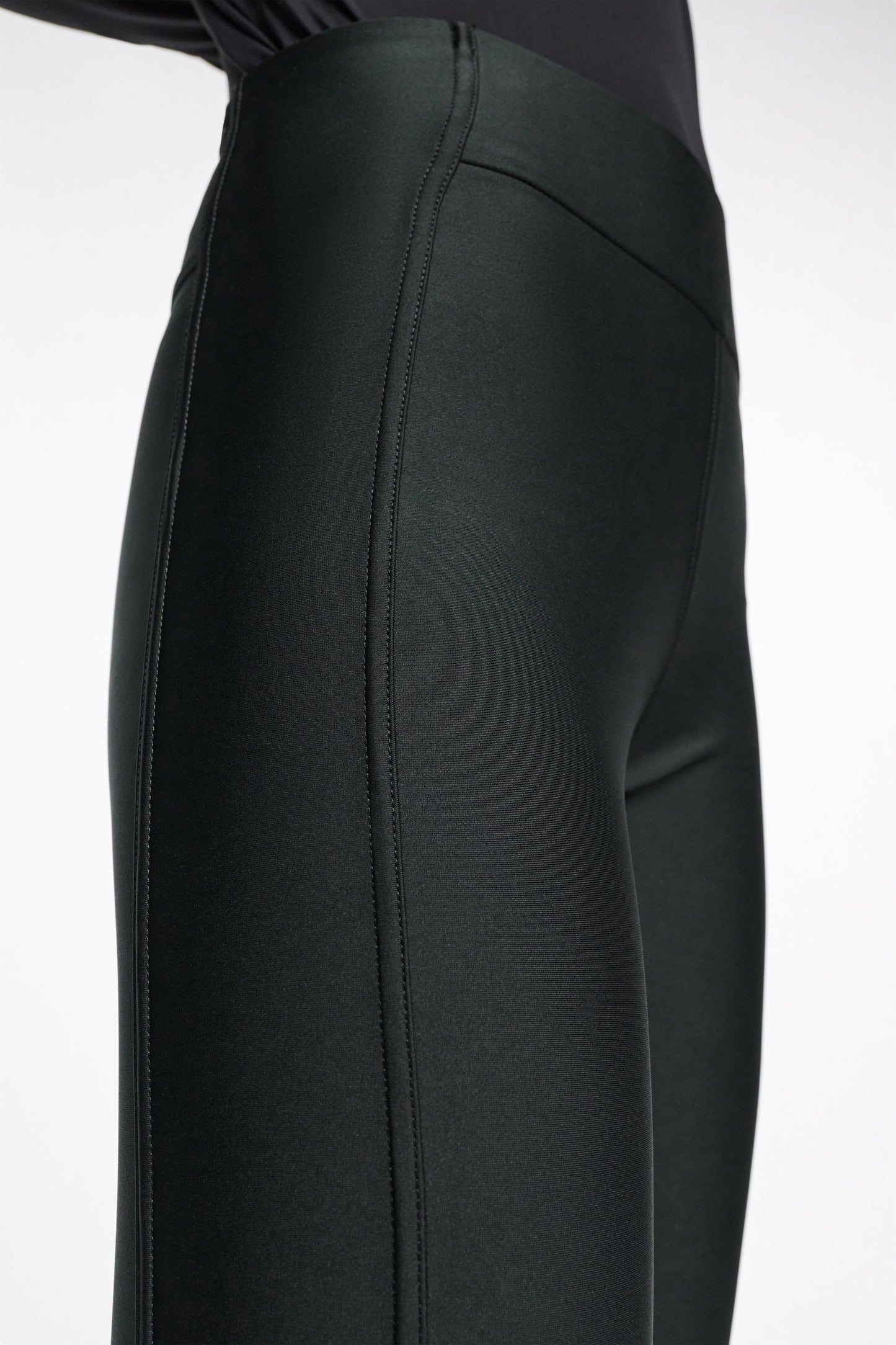 Sharp Cut - Leggings