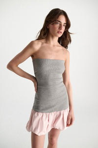 Ribbed - Kleid mit voluminösem Rock