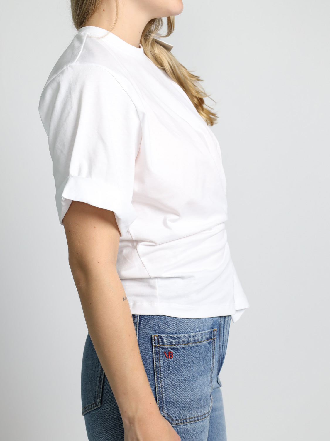 Gathered Tee – T-Shirt mit drapierter Partie