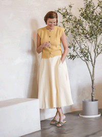 Midirock mit fließender A Linie und zartem Saumdetail