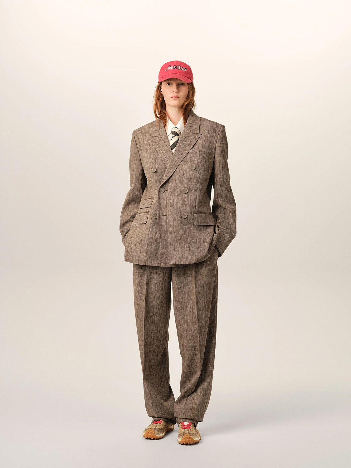 Double Boxy Blazer - Doppelreihiger Blazer mit feinem Streifenmuster