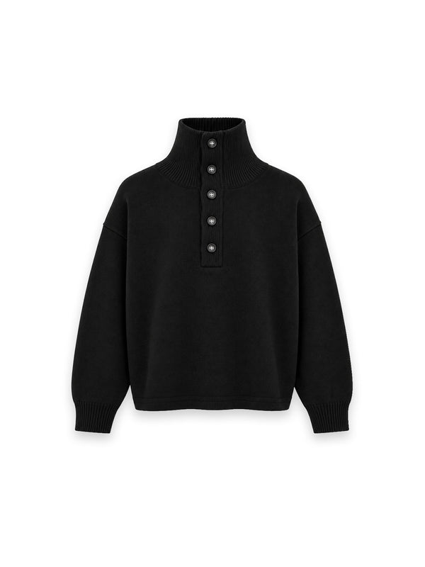 High Buttoned Pullover – Hoher Kragen mit markante Knopfleiste