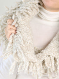 Finne – Pullover in Fransenoptik 