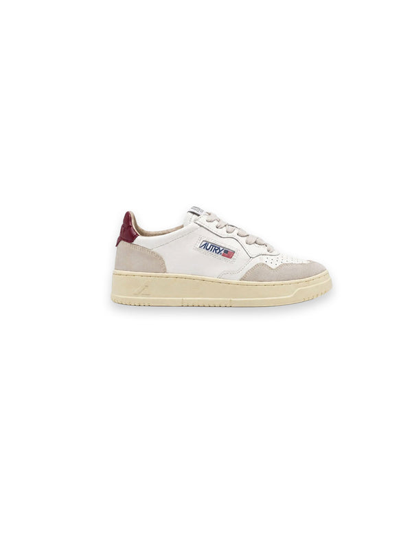 Medalist Low Sneaker