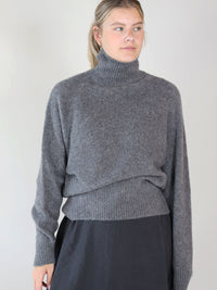 Rollkragenpullover aus Cashmere-Mischung 