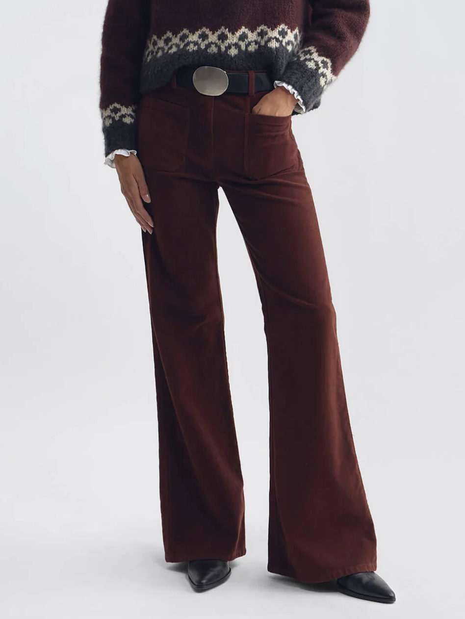 Florence Hose – gerader Schnitt mit markanten aufgesetzten Taschen