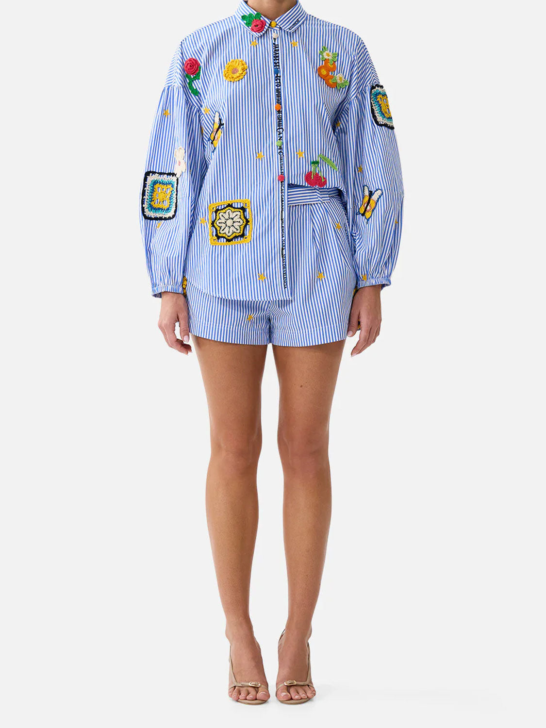 Shorts mit sommerlichem Print