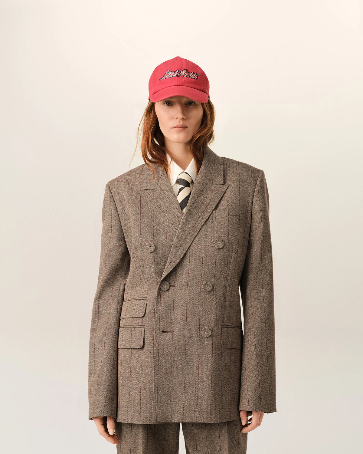 Double Boxy Blazer - Doppelreihiger Blazer mit feinem Streifenmuster