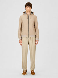 Jacke mit Kapuze