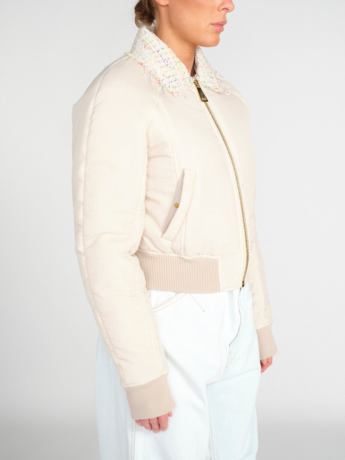 Micro – Kurze Bomberjacke mit Tweed-Details