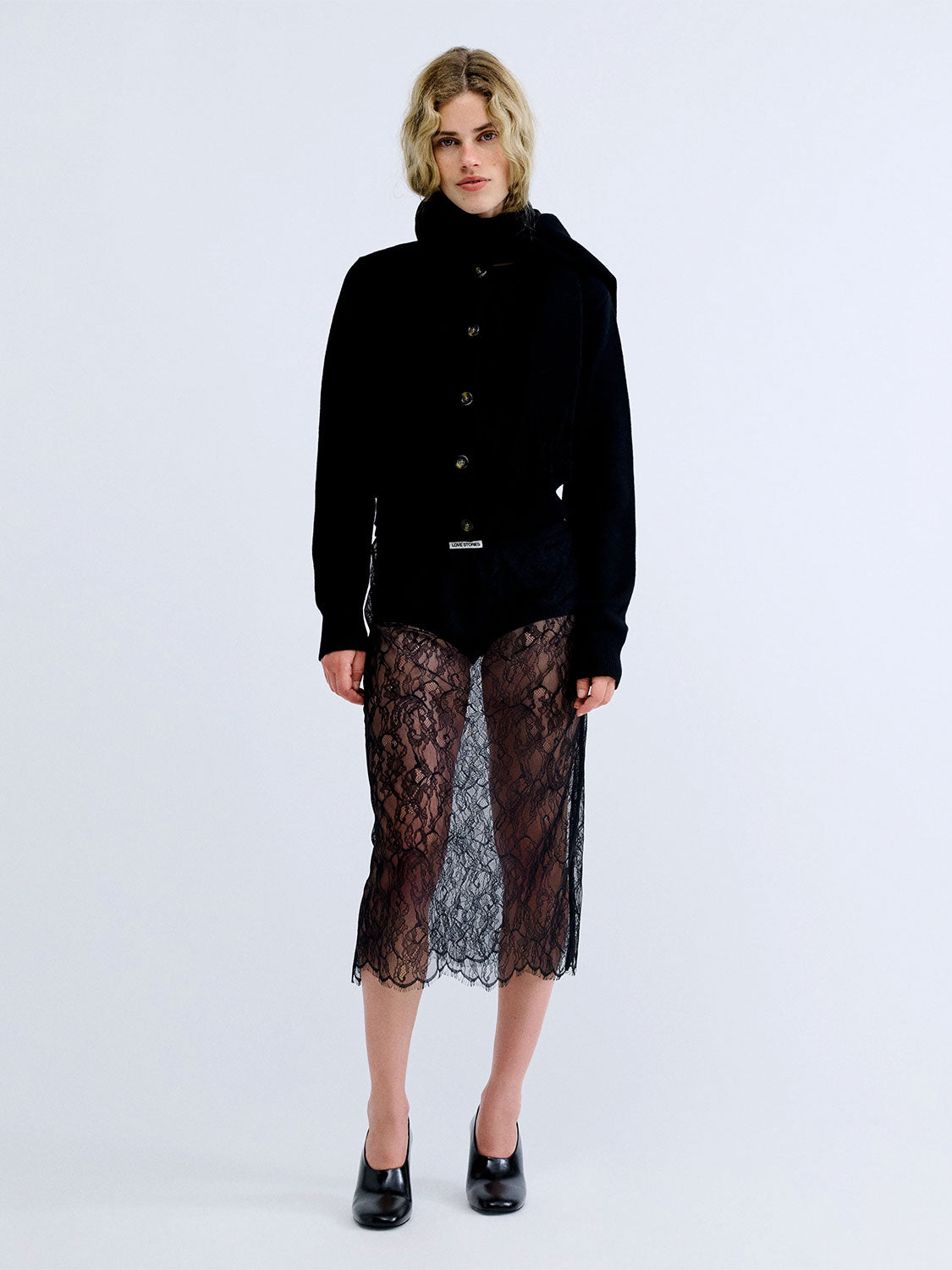 Mia Spitzenrock – Transparente Spitze mit floraler Struktur