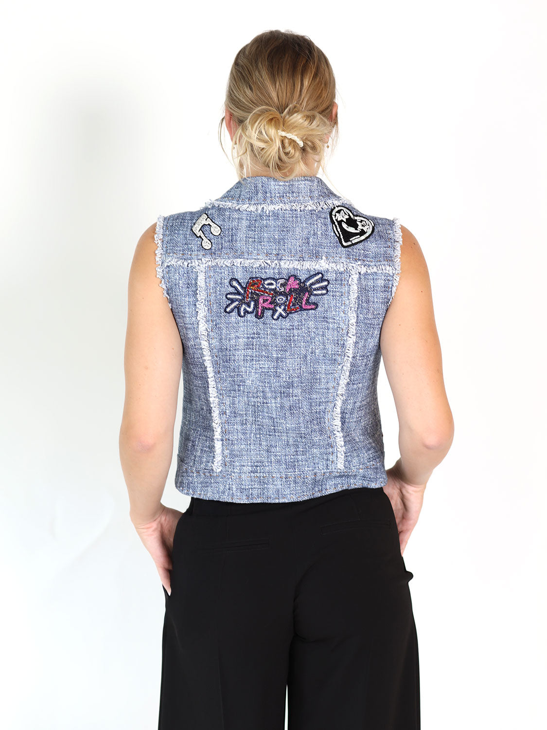 Jeansweste mit Patches