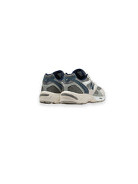 880R - Unisex Sneaker