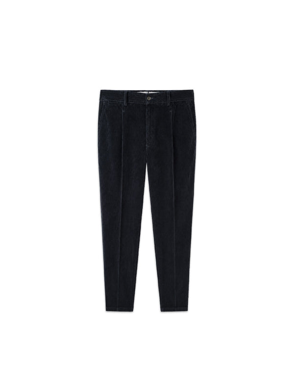 Union Hose Cord in moderner Passform
