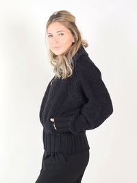 Boucle Zipped –Jacke in Bouclé-Optik