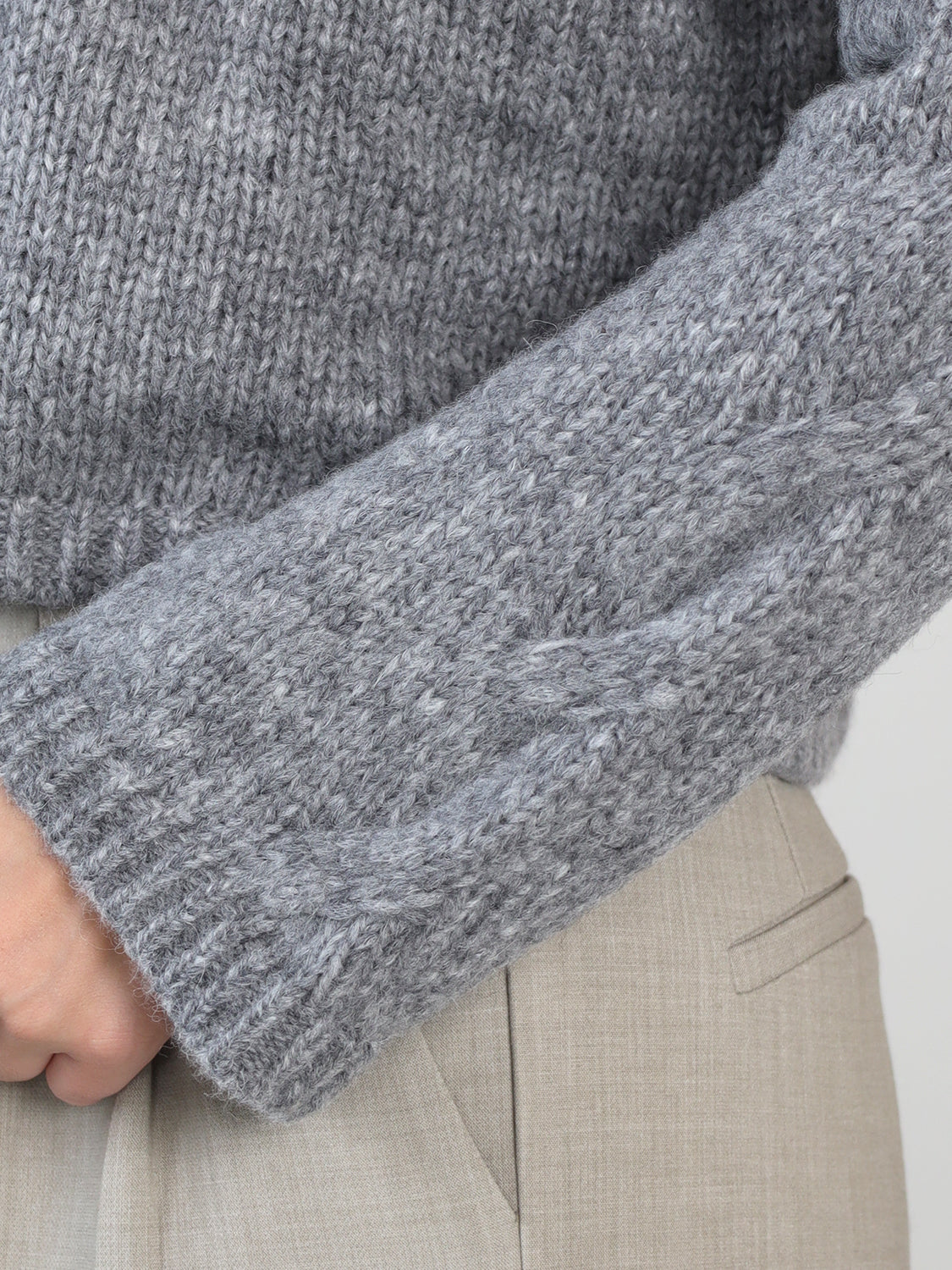 Girocollo Treccia – Verkürzter Pullover