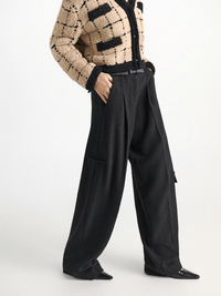 Modern Structure Bouclé-Hose im Barrel-Schnitt
