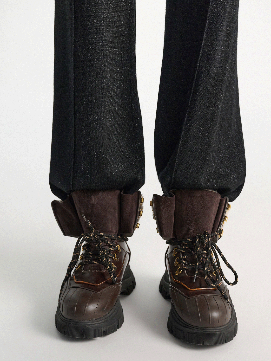 Vintage Shine Duck Boots mit Profilsohle