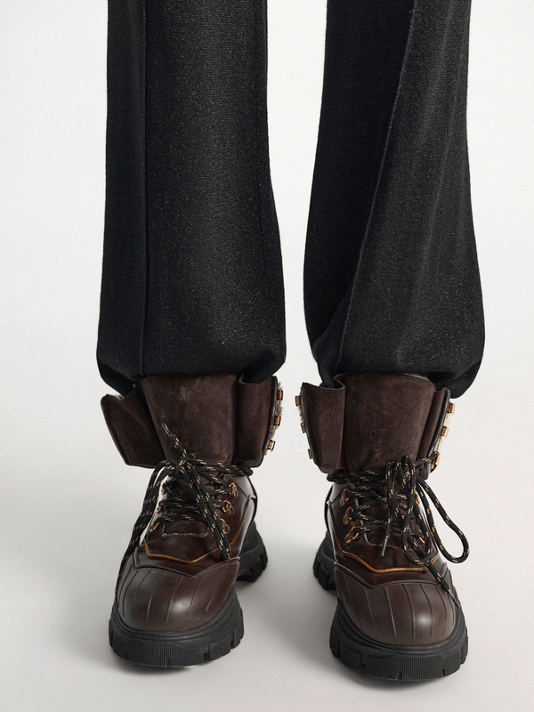 Vintage Shine Duck Boots mit Profilsohle