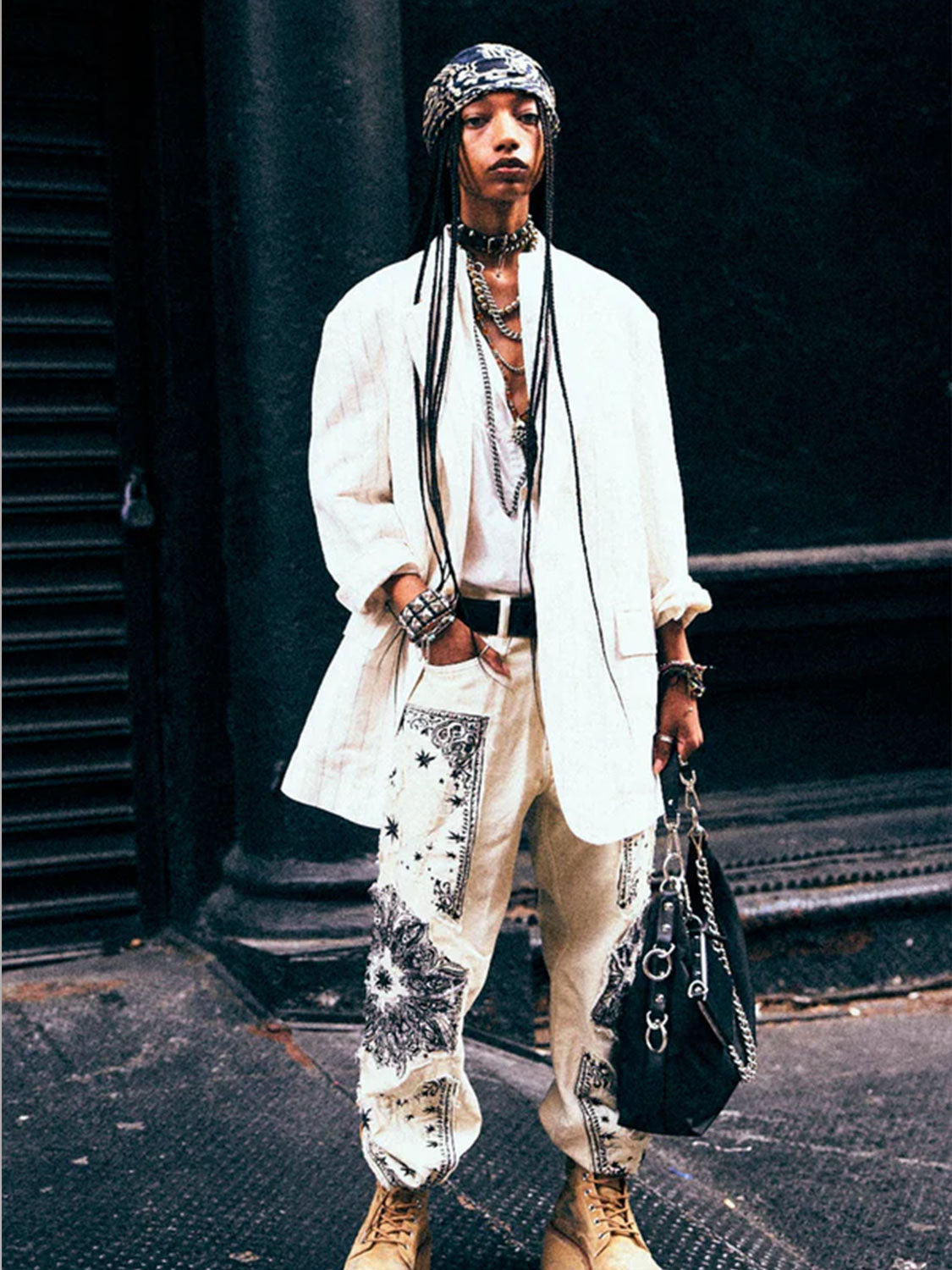 X-BF Offwhite – Denim Shorts mit Bandana-Print