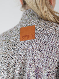 Jacke mit Broschen-Detail