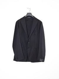 Anzug aus Schurwolle