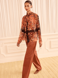 Vesela Seidenbluse mit Blumenprint und Schluppe