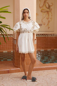 Rosemary - Minikleid mit Lochmuster