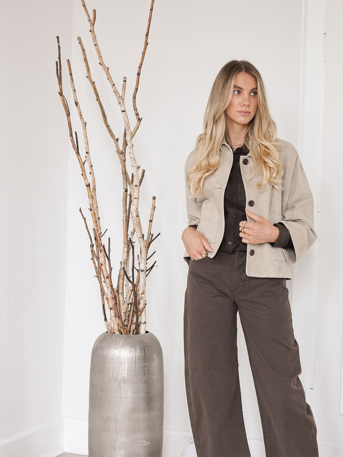 Zhou Lamb - Cropped Suede Jacket