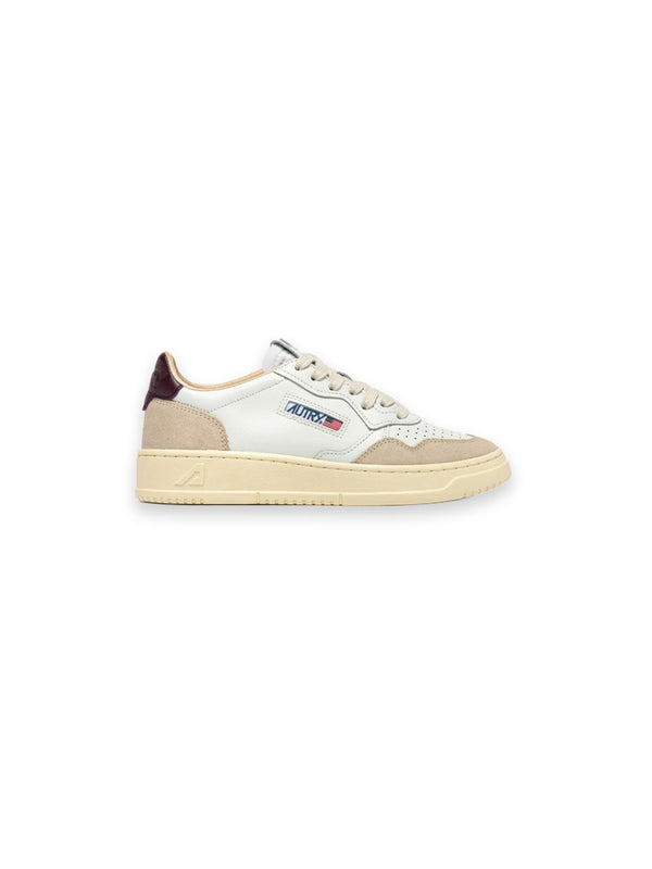 Medalist Low Sneaker