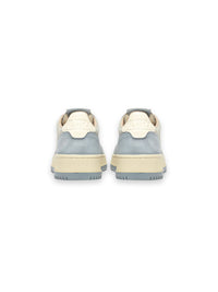 Medalist Low Sneaker
