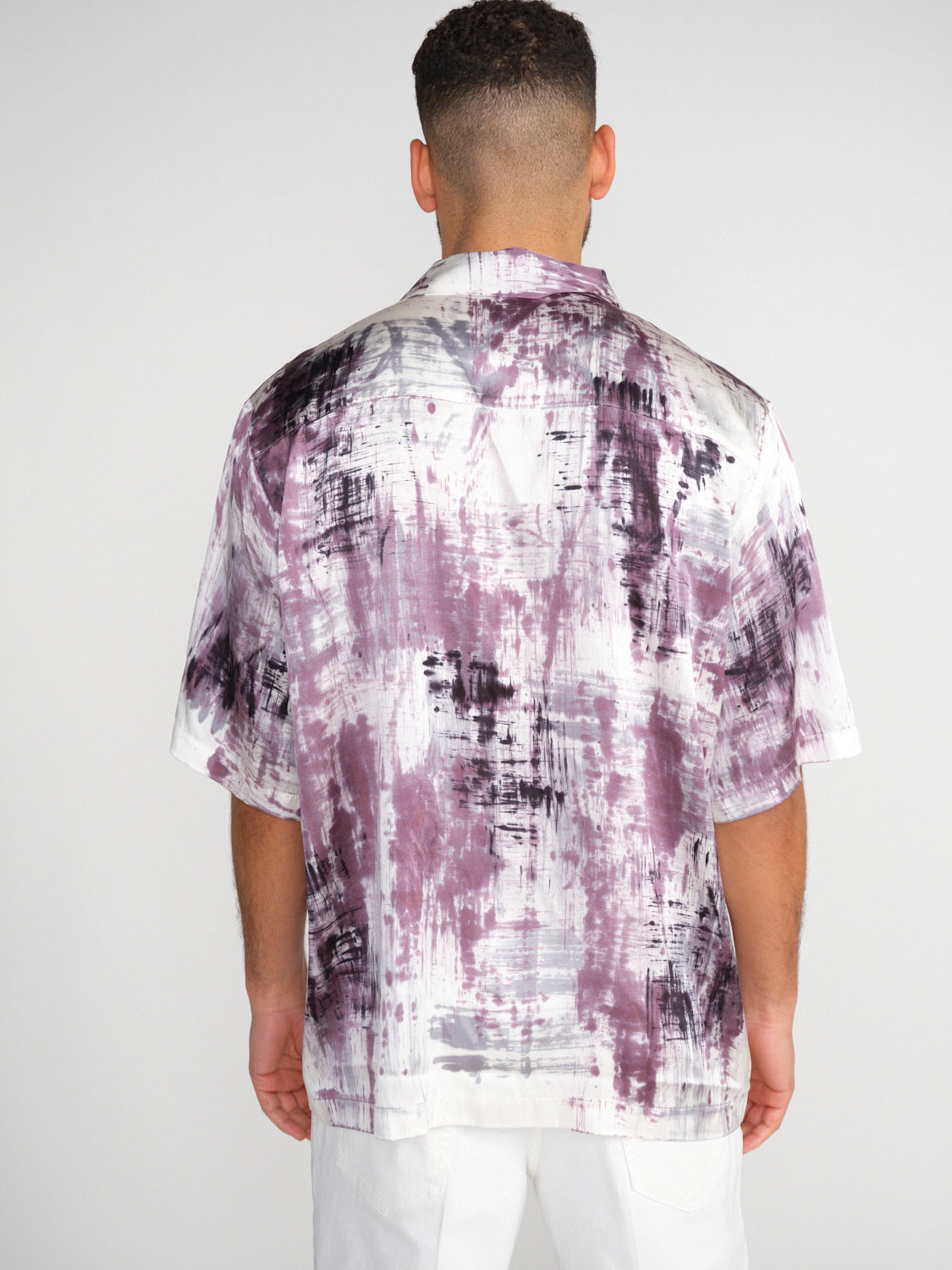 Kurzarm Seiden-Hemd mit Brushed-Effekten