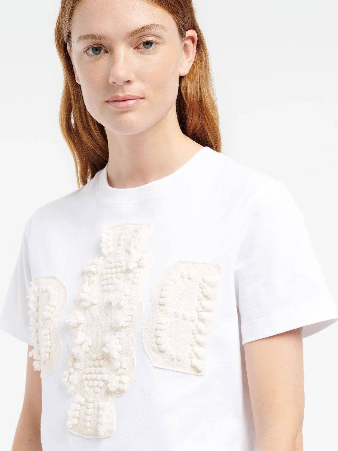 Fitted Tee - Kurzes T-Shirt mit Barrie-Logo