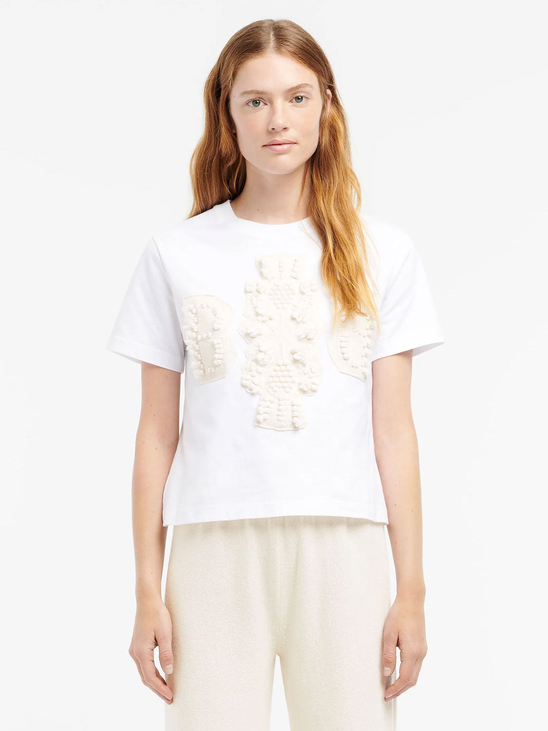 Fitted Tee - Kurzes T-Shirt mit Barrie-Logo