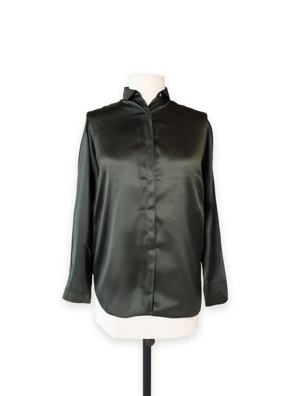 Bluse aus glänzender Seide