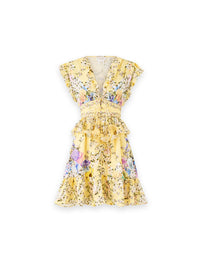 Tailliertes Minikleid mit Rüschendetails