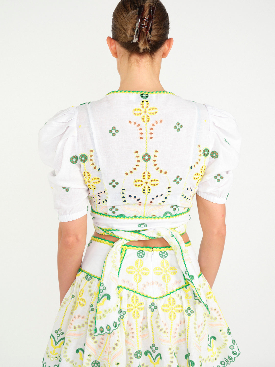 Cardigan mit floralem Loch Muster