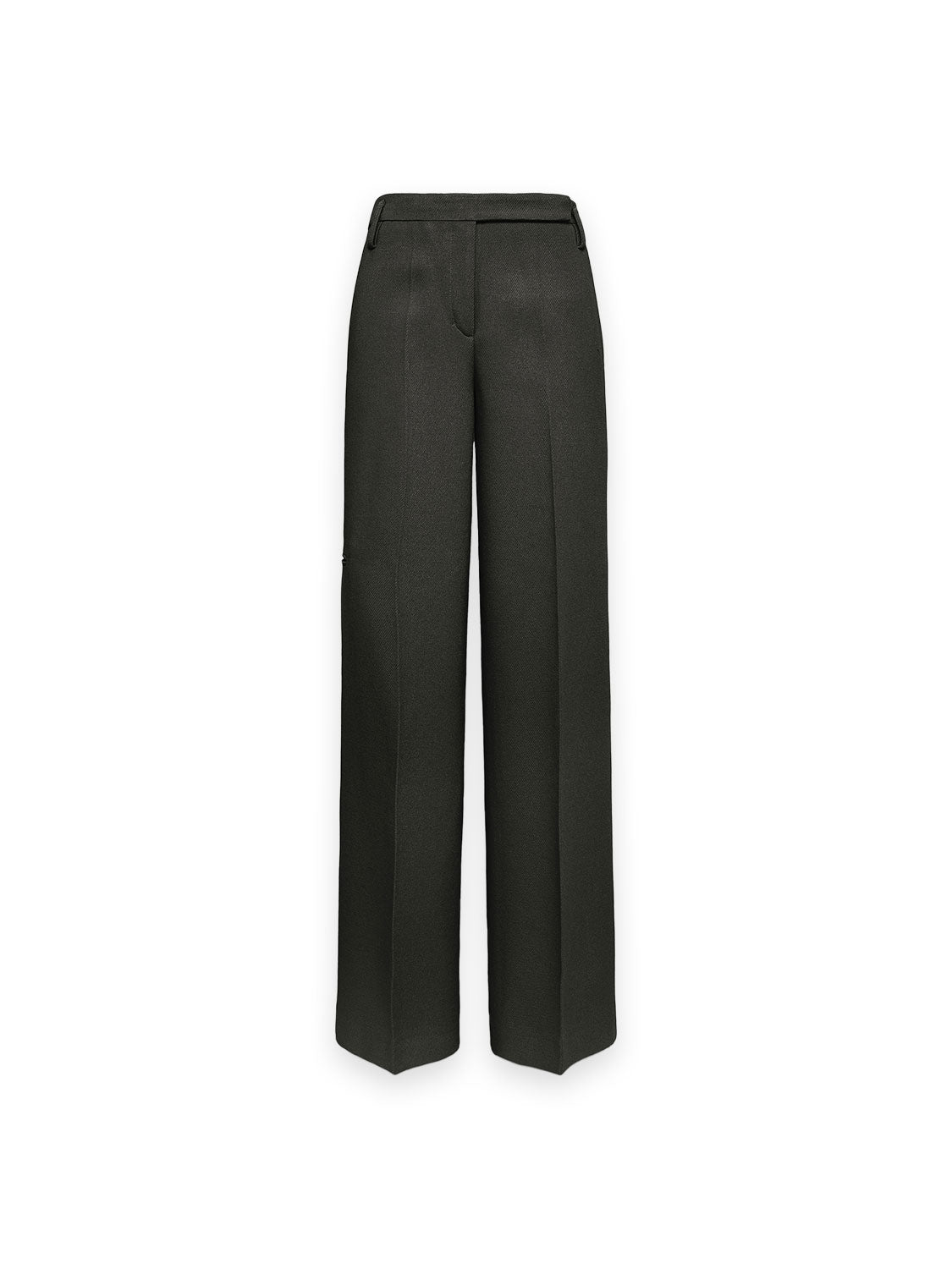 Layered Coolness – Hose mit weitem Bein