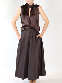 Sporty Elegance – Rock aus Nylon