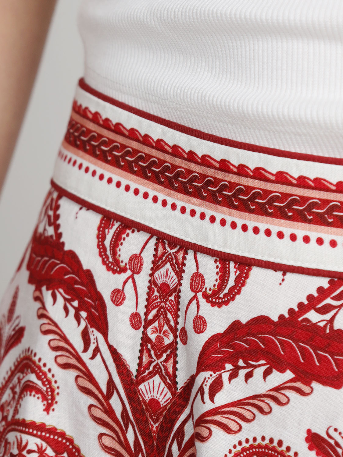 Tropical – Midirock mit floralem Muster