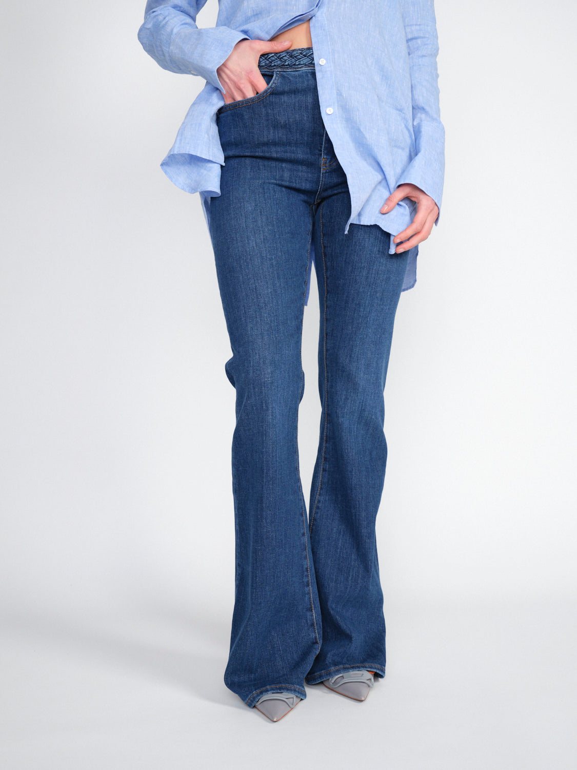 Braided Waistband – Stretchige Baumwoll Jeans mit Schlag