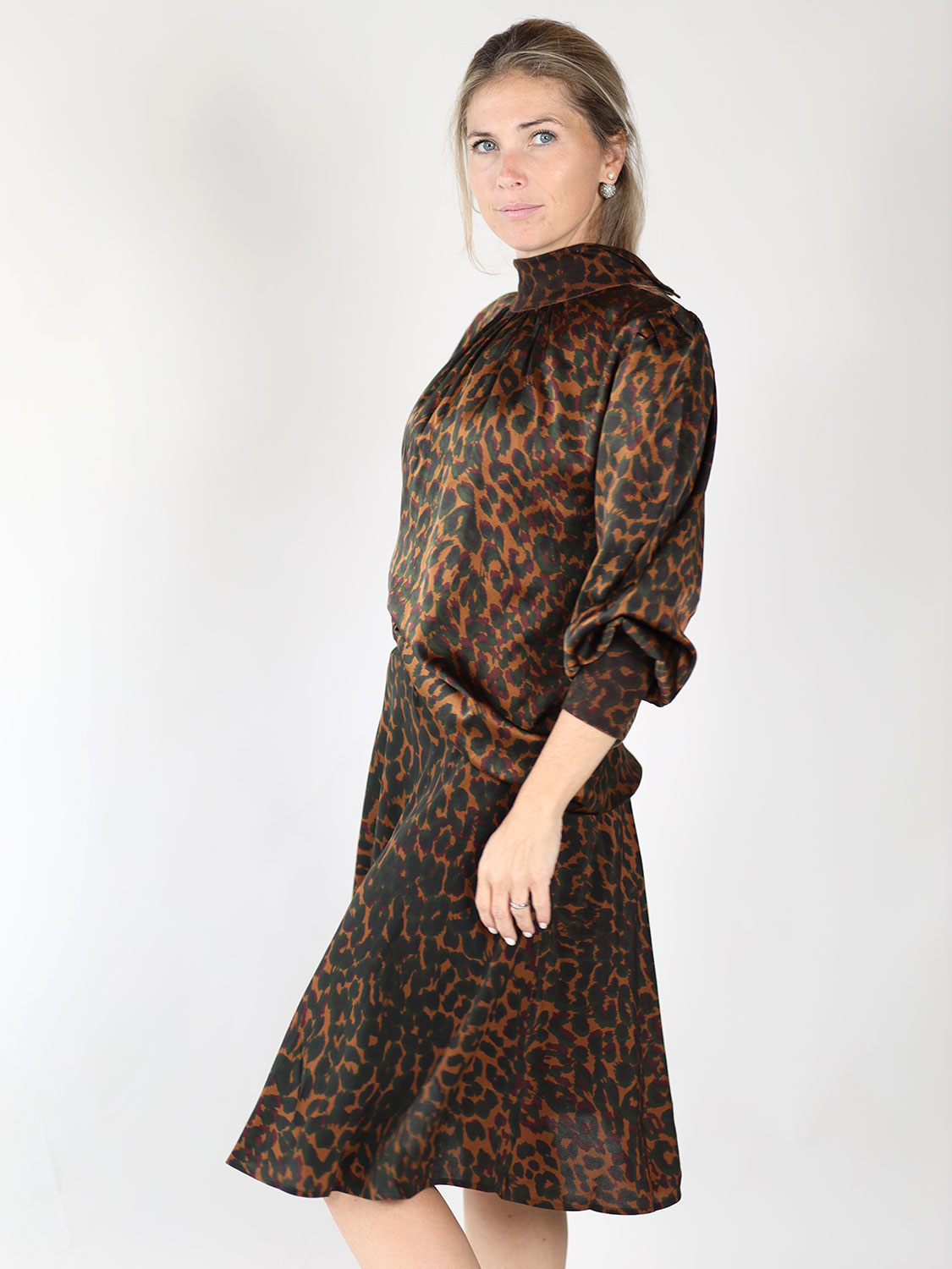 Seidenbluse mit Leo-Muster