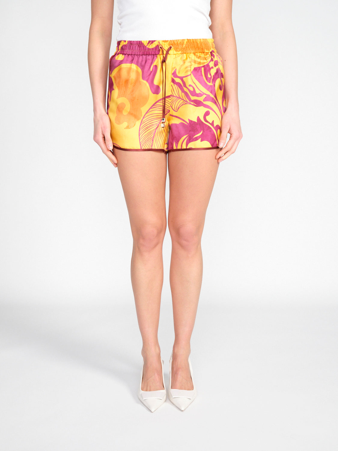 Shorts aus Seide mit Blumen Design